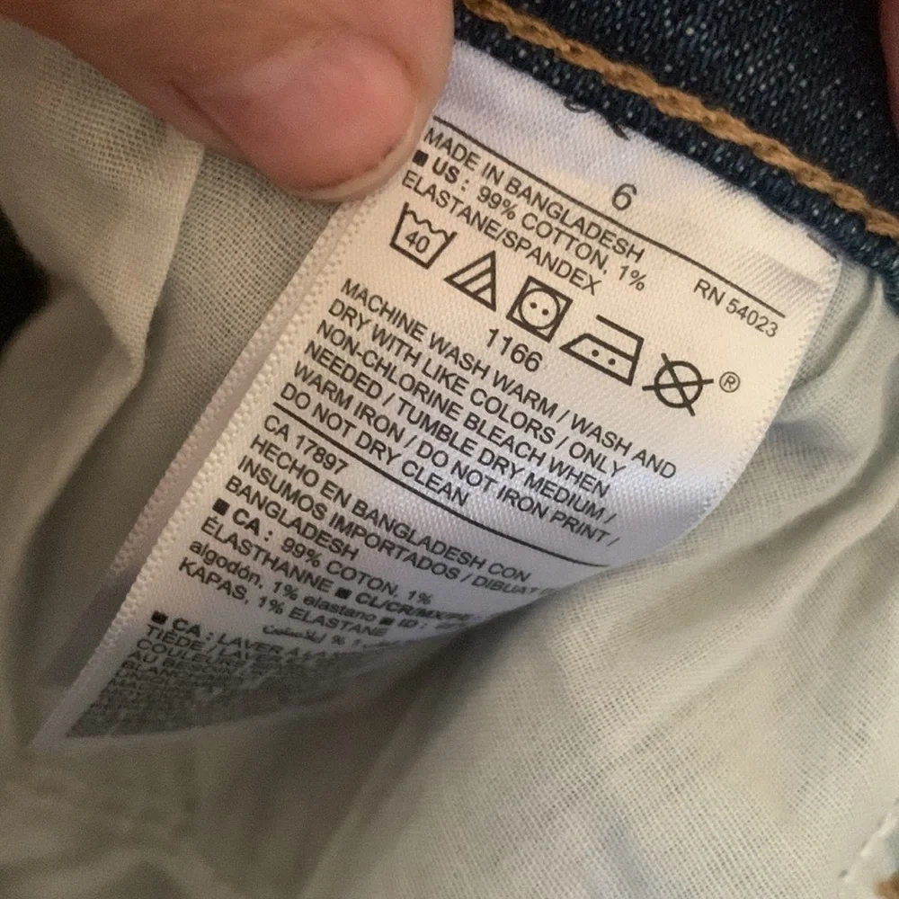 Hi-waisted shorts - Picture 5 of 6